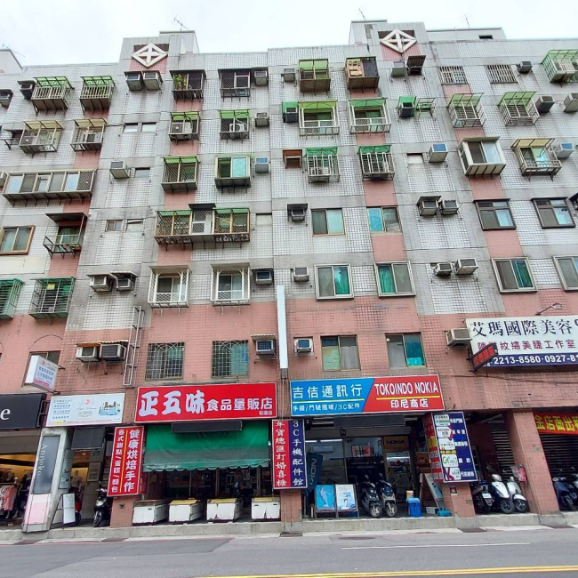 台北鄰居社區-實價登錄、成交行情-新店安坑-新店安康路二段，總樓高7樓，共69戶