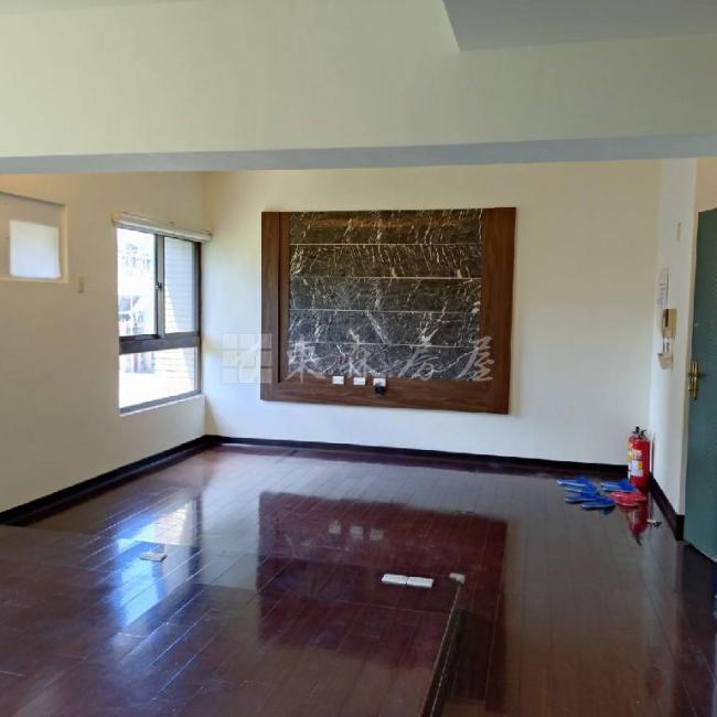 台北寧靜景觀三改二加車位