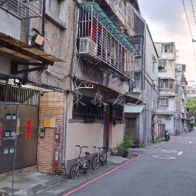 碧安街二樓美寓稀有釋出