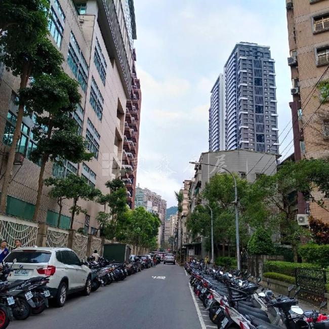 七張捷運大一樓(持分)