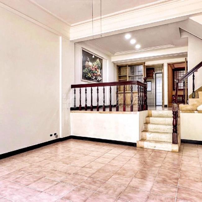 玫瑰城庭院一樓